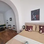 Mihal Popi Apartment